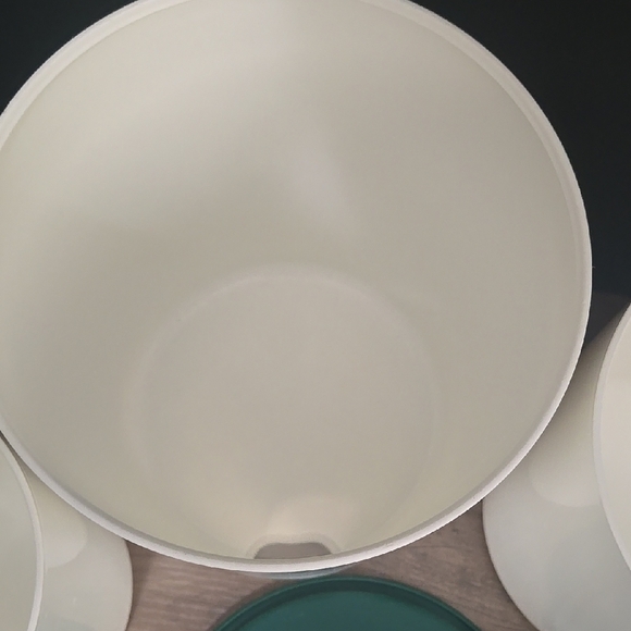 Tupperware Set of White and Green Food Storage Containers - Picture 11 of 13